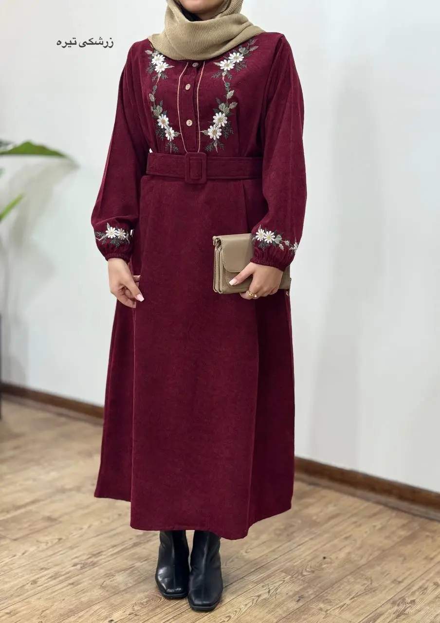 پیراهن مانتویی گلدوزی بابونه همراه با کمربند